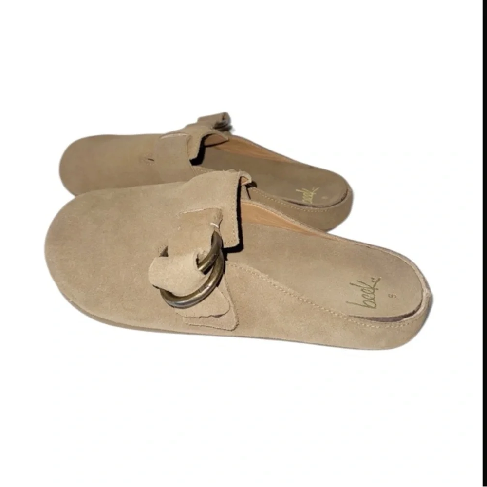 beek Tan Suede Buckle Mules NWOT - Picture 8 of 9